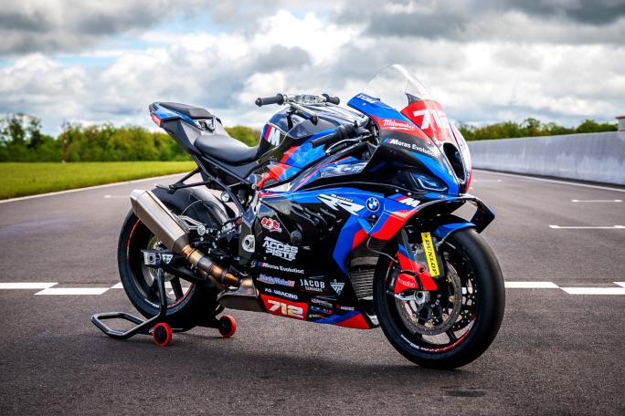 Expérience unique sur circuit moto avec Accès Piste